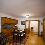 Ztracená 8 Apartamento